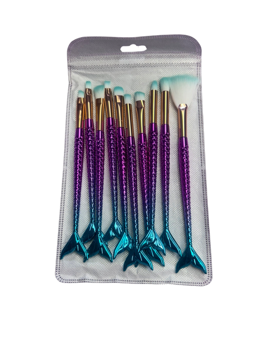 Makeup brushes
