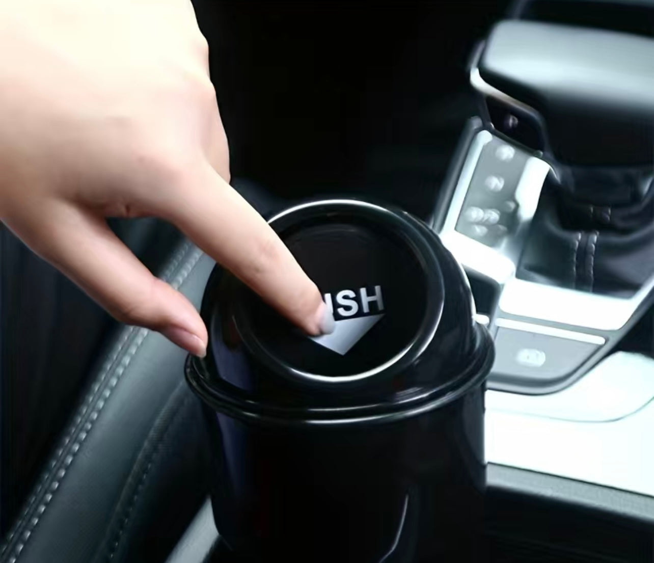 Car/desk portable trash can